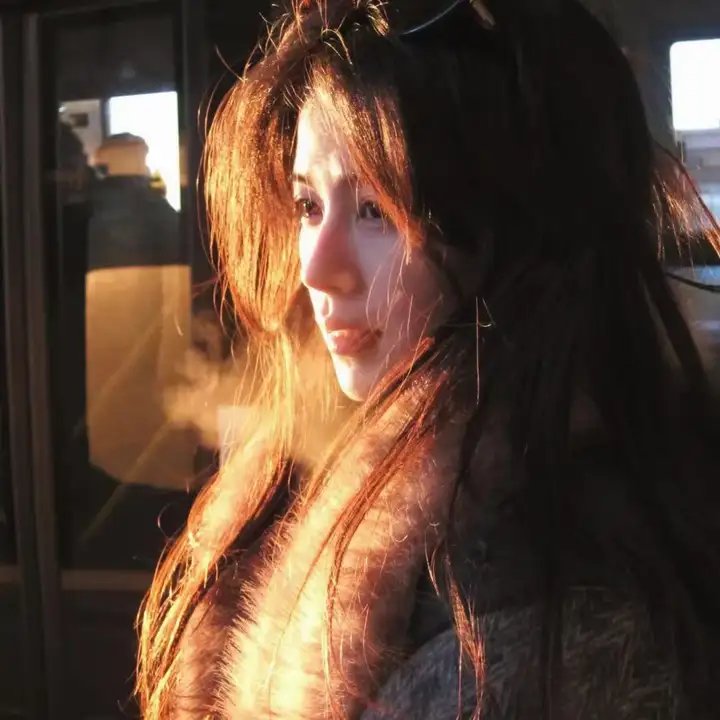 闪婚后顾总马甲藏不住了