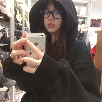 杳杳寒夜落南栀